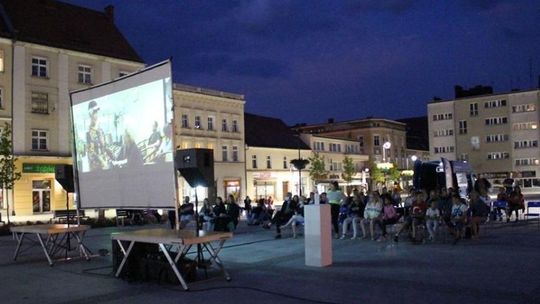 Kino pod gwiazdami na kozielskim rynku