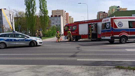 Kolizja na skrzyżowanu w Śródmieściu. Osobówka uderzyła w motocykl