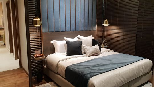 Kołdra obciążeniowa dla dorosłych – jak wpływa na zdrowie i samopoczucie?