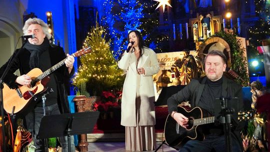 Kolędy, gitary i pełny kościół - niezwykły koncert w Sławięcicach. ZDJĘCIA Kolędy, gitary i pełny kościół - niezwykły koncert w Sławięcicach. ZDJĘCIA