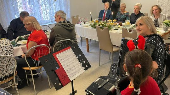 Kolędy rozbrzmiały w Domu Dziennego Pobytu „Pod Brzozą”