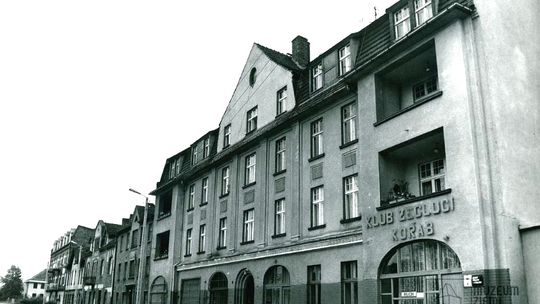 Kolejna fotograficzna zagadka z dawnych lat. Co to za ulica?