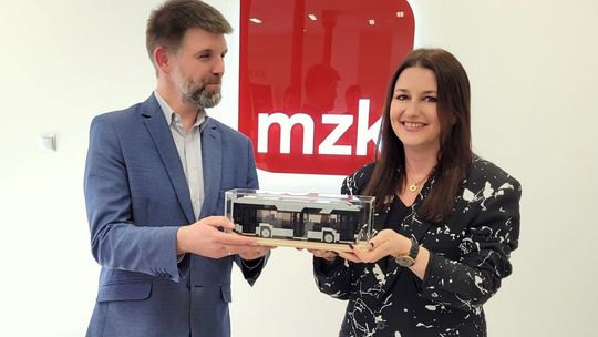 Kolejne elektryczne autobusy dla Kędzierzyna-Koźla. Dwa Solarisy pojawią się w mieście w 2027 roku