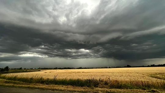 Kolejne ostrzeżenie dla naszego powiatu. Burze, grad i porywisty wiatr