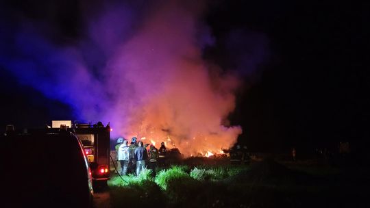 Kolejne podpalenie w Trawnikach. Strażacy zaapelowali o ostrożność