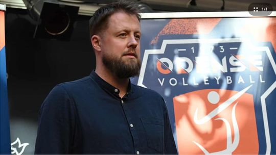 Kolejny krok w karierze trenerskiej Dominika Żmudy. Poprowadzi mistrza kraju