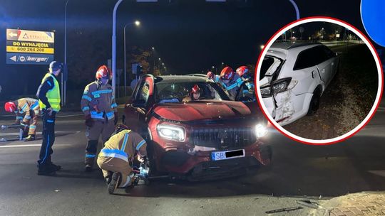 Kolejne zderzenie aut na skrzyżowaniu na osiedlu Piastów. Kierowca mercedesa wymusił pierwszeństwo