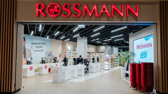 Kosmetyki Avon od października w Rossmannie