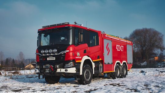 Kozielscy strażacy z nowym wozem ratowniczo-gaśniczym