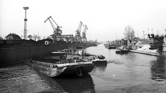 Kozielski port robi wrażenie, ale już tylko na archiwalnych fotografiach