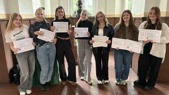 Licealistki z Kędzierzyna-Koźla finalistkami ogólnopolskiej olimpiady