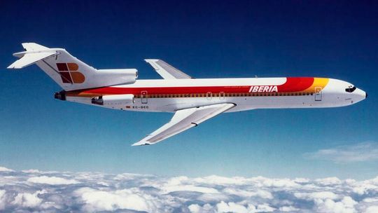 Lokalna legenda o złomiarzach z Rogów, którzy rozebrali Boeinga 727 Lokalna legenda o złomiarzach z Rogów, którzy rozebrali Boeinga 727