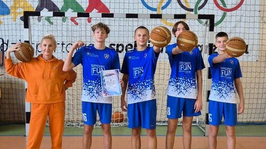 Medaliści mistrzostw powiatu w koszykówce trzech na trzech