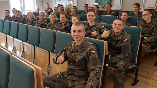 Młodzi mieszkańcy Kędzierzyna-Koźla otrzymują zaproszenia do służby wojskowej