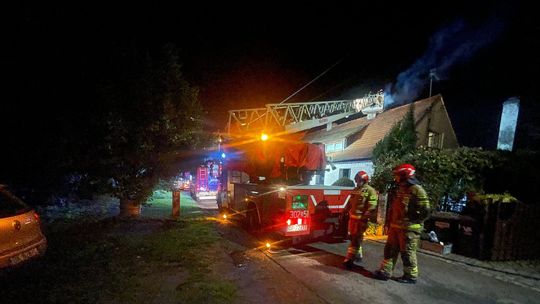 Mieszkańcy opuścili dom przed przybyciem straży pożarnej Mieszkańcy opuścili dom przed przybyciem straży pożarnej