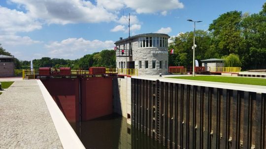 Mieszkańcy otrzymali alert RCB dotyczący zakazu korzystania z rzeki Kłodnicy