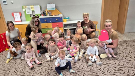Misiowe odwiedziny w Publicznym Żłobku nr 6 w Kędzierzynie-Koźlu
