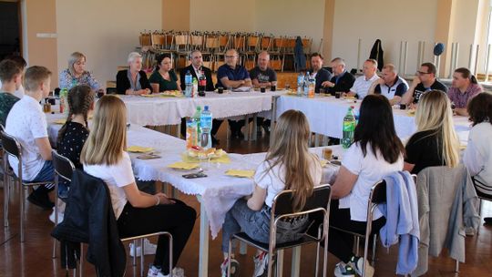 Młode pokolenie z osiedla Cisowa daje dobry przykład