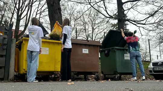Młodzi biorą się za porządki. Wysprzątają teren wokół szkół, parki i lasy. Można do nich dołączyć! Młodzi biorą się za porządki. Wysprzątają teren wokół szkół, parki i lasy. Można do nich dołączyć!