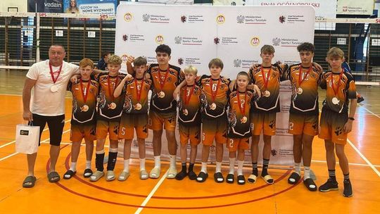 Młodzi siatkarze z PSP 19 Kędzierzyn-Koźle wśród najlepszych w Polsce