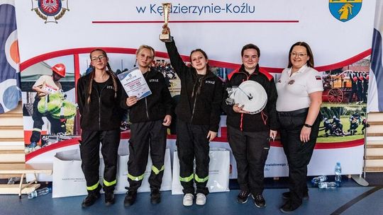 Młodzi strażacy ratowali życie w Starym Koźlu. Dwie drużyny z powiatu na podium. ZDJĘCIA