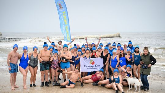 Mocna reprezentacja morsów z Kędzierzyna-Koźla na międzynarodowym zlocie w Mielnie. ZDJĘCIA