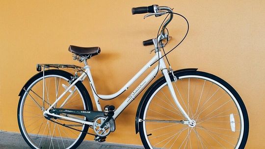 Policja odzyskała skradziony rower po nietypowej wymianie pod sklepem