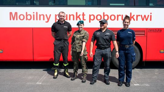 Mundurowi włączyli się w akcję zbiórki krwi, która ratuje życie