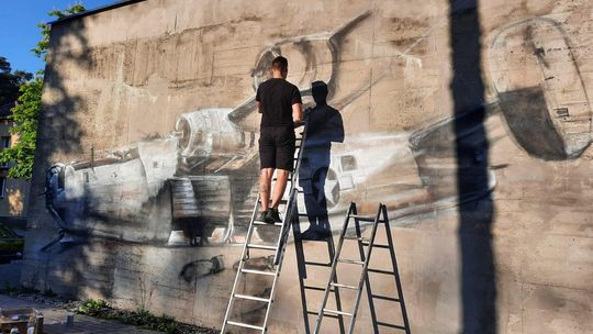 Na ścianie schronu powstaje już pierwszy mural. ZDJĘCIA