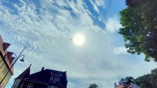 Najbliższe dwa dni mają być bardzo upalne. Żar będzie lał się z nieba