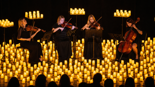 Największe przeboje Michaela Jacksona w blasku tysiąca świec. Wyjątkowy koncert w Kędzierzynie-Koźlu