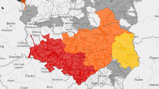 Niestety, prognozowane są intensywne, nawalne opady deszczu. Możliwe podtopienia