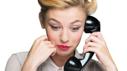 Nieznany numer? Sprawdź, kto chce się z Tobą skontaktować