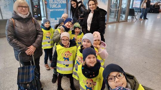 Niezwykła wizyta przedszkolaków na lotnisku w Katowicach. ZDJĘCIA