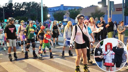 Nocny przejazd rolkarzy. Nightskating znów opanował Śródmieście. ZDJĘCIA