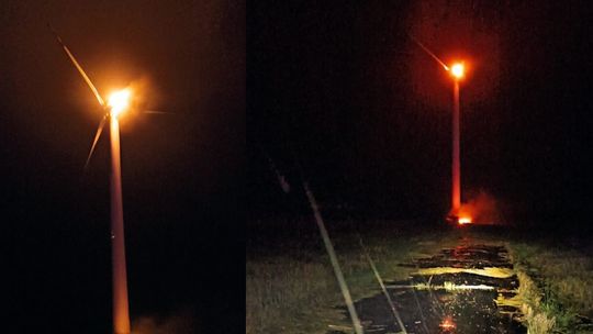 Nocny pożar turbiny wiatrakowej w miejscowości Maciowakrze