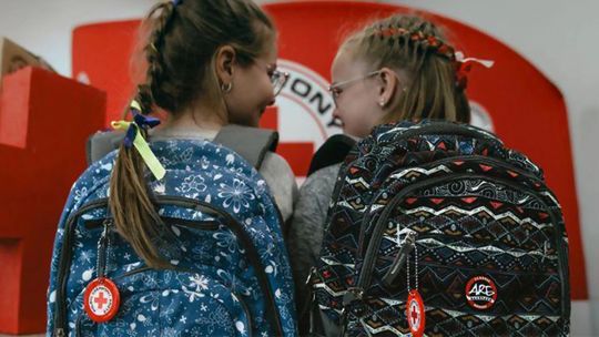 Nowy rok szkolny coraz bliżej. Wesprzyj akcję Polskiego Czerwonego Krzyża