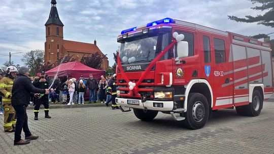 Nowy–używany wóz i odnowiony garaż. Długomiłowice pokazują siłę wspólnoty. ZDJĘCIA Nowy–używany wóz i odnowiony garaż. Długomiłowice pokazują siłę wspólnoty. ZDJĘCIA