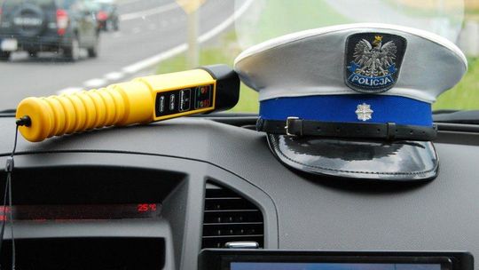 Obywatelskie zatrzymanie w Brzeźcach. 44-letni kierowca volkswagena miał 2,5 promila alkoholu