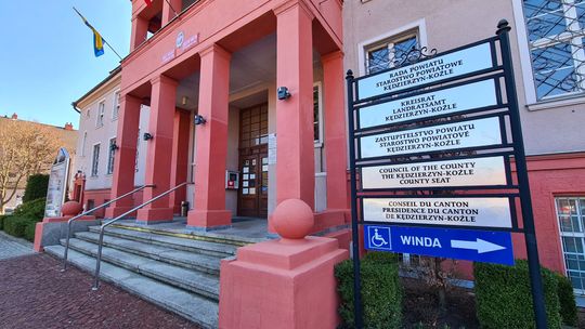 Od 1 kwietnia starostwo powiatowe w pełni otwarte dla mieszkańców Od 1 kwietnia starostwo powiatowe w pełni otwarte dla mieszkańców