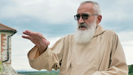 Od ponad ćwierć wieku pracuje na misjach w Afryce