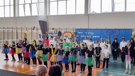 Oficjalne otwarcie nowej sali gimnastycznej w Dziergowicach. ZDJĘCIA