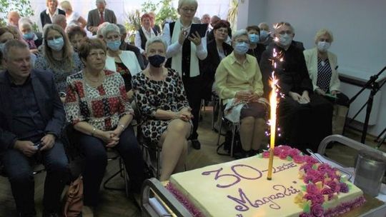 Okrągłe 30 lat "Magnolii". Były występy, moc życzeń i ogromny tort. ZDJĘCIA
