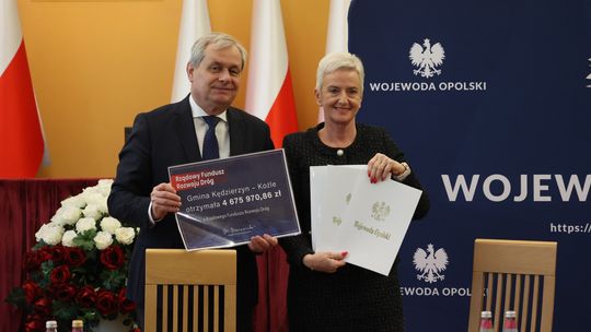 Opolscy samorządowcy podpisali umowy o wartości 73 milionów złotych