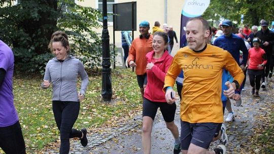 Parkrun Polska obchodzi swoje 10 urodziny. W Kędzierzynie-Koźlu biegacze też świętują  