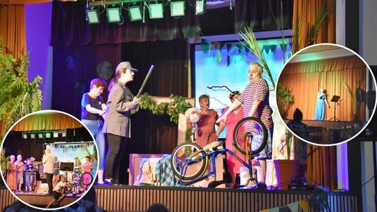 Pasja, emocje i zabawa na scenie. Grupa "Antrakt" zachwyca spektaklem. ZDJĘCIA Pasja, emocje i zabawa na scenie. Grupa "Antrakt" zachwyca spektaklem. ZDJĘCIA