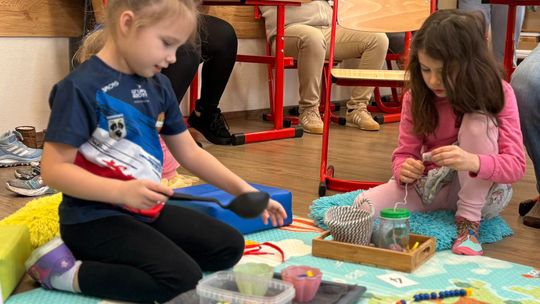 Pierwszy raz mogli włożyć plecak i poczuć się jak prawdziwi uczniowie. ZDJĘCIA Pierwszy raz mogli włożyć plecak i poczuć się jak prawdziwi uczniowie. ZDJĘCIA