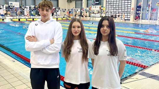 Pływacaka moc zawodników Swim Team MOSiR Kędzierzyn-Koźle. ZDJĘCIA Pływacaka moc zawodników Swim Team MOSiR Kędzierzyn-Koźle. ZDJĘCIA