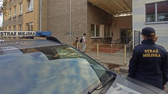 Po tragicznych atakach w szkołach na Mazowszu wzmożone patrole także w Kędzierzynie-Koźlu