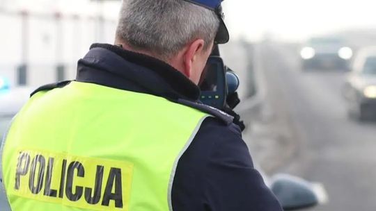 Rutynowa kontrola, nieoczekiwany finał. Dwóch poszukiwanych w rękach policji